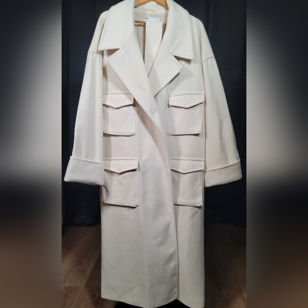 Ecru Cargo Pocket Women's Coat